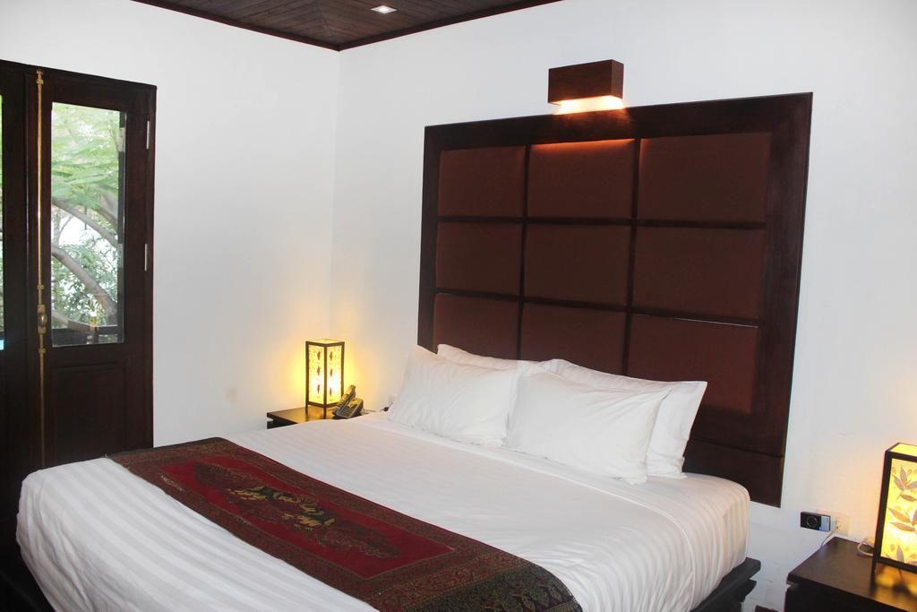 แคปิตัล โฮเต็ล Hotel หลวงพระบาง ภายนอก รูปภาพ